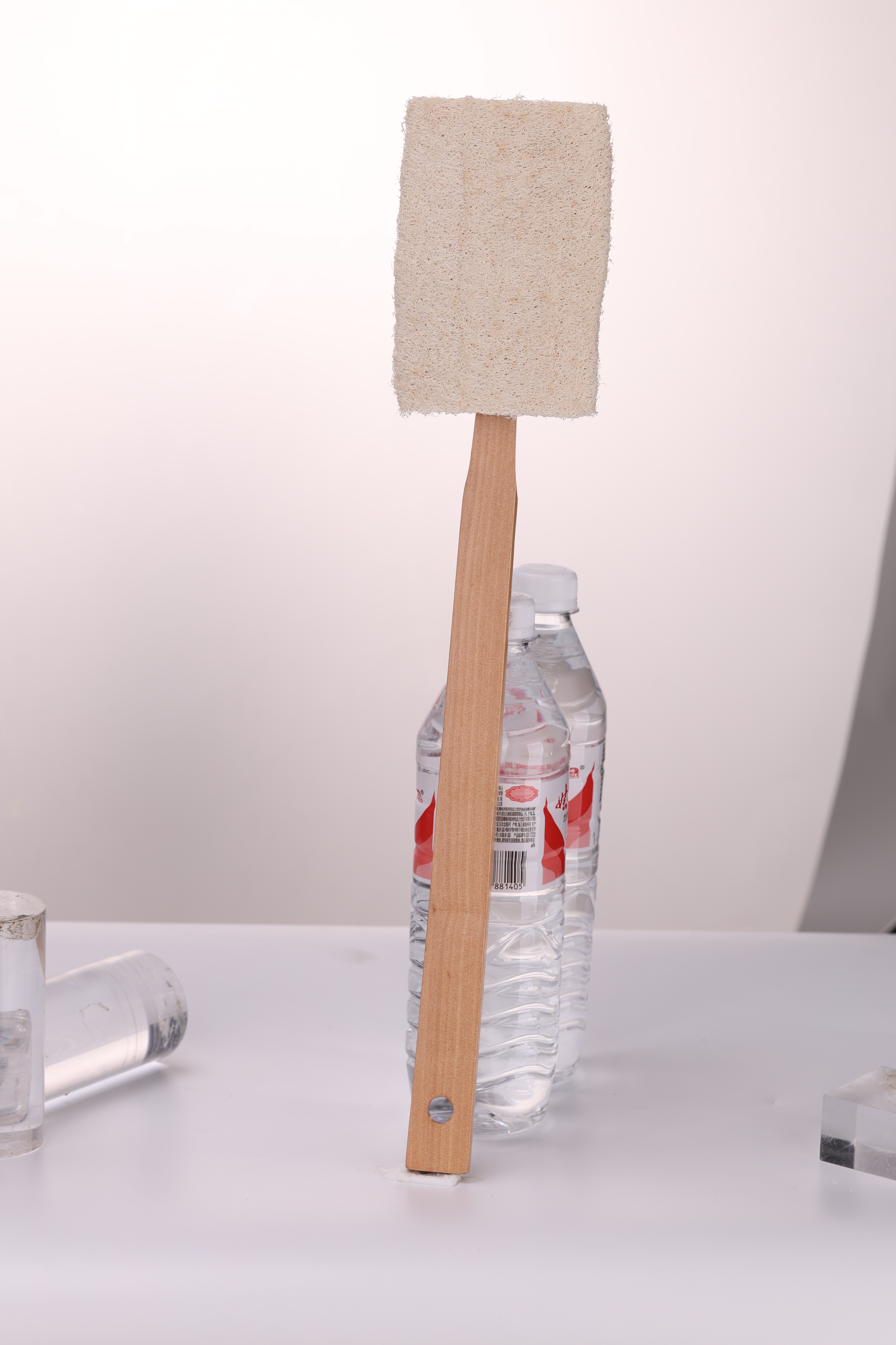 long handle loofa bath brush