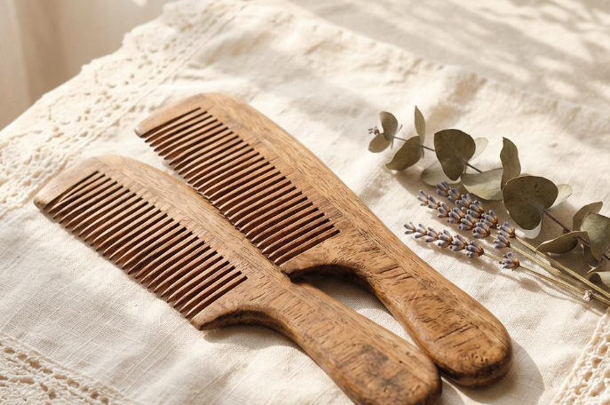 Do Wooden Combs Prevent Hair Breakage? A Complete Guide