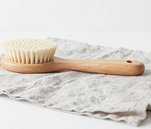 Can You Dry Brush in the Shower? Yes — Here's How to Do It Right | KFT
